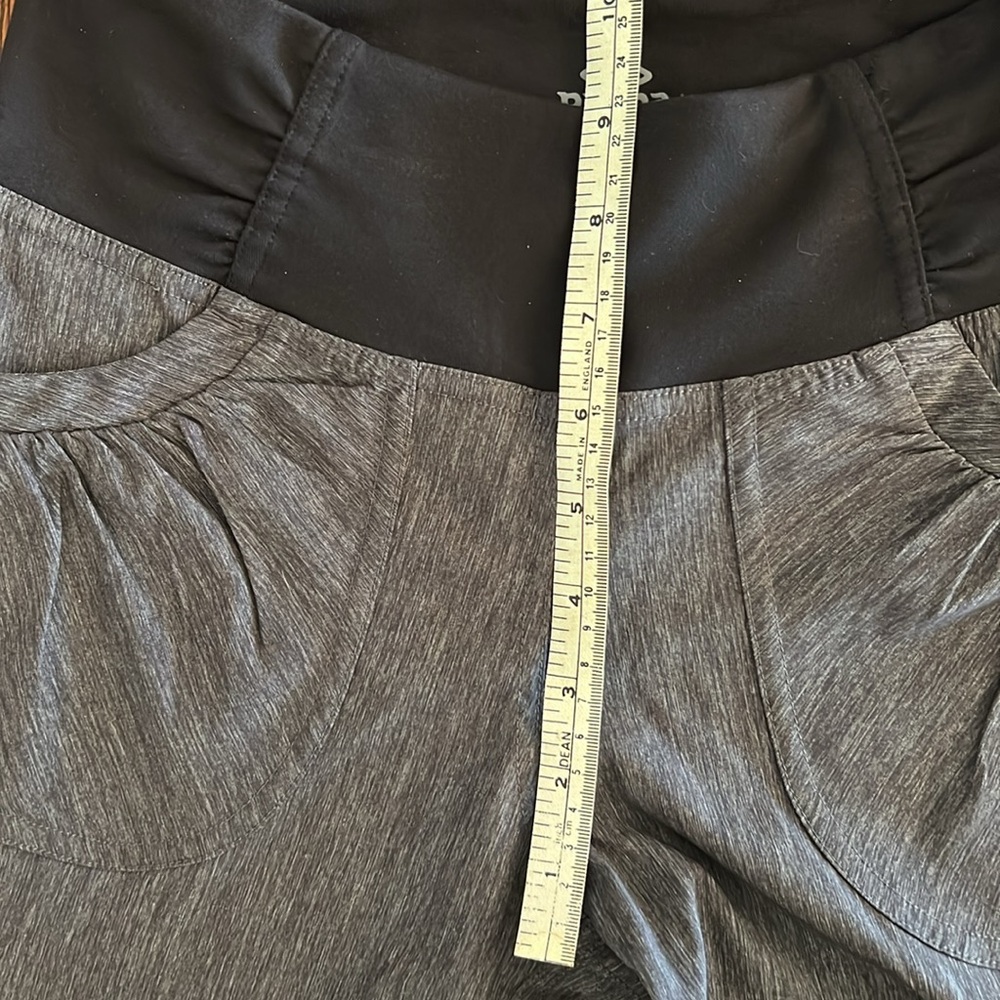 Prana Women's XS Summit Capri Crop Pants Charcoal Gray Space Dye Shirred Pockets - Picture 11 of 16